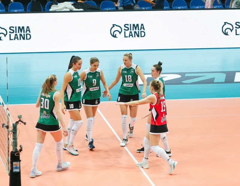 «Уралочка-НТМК» навязала борьбу чемпиону в Калининграде