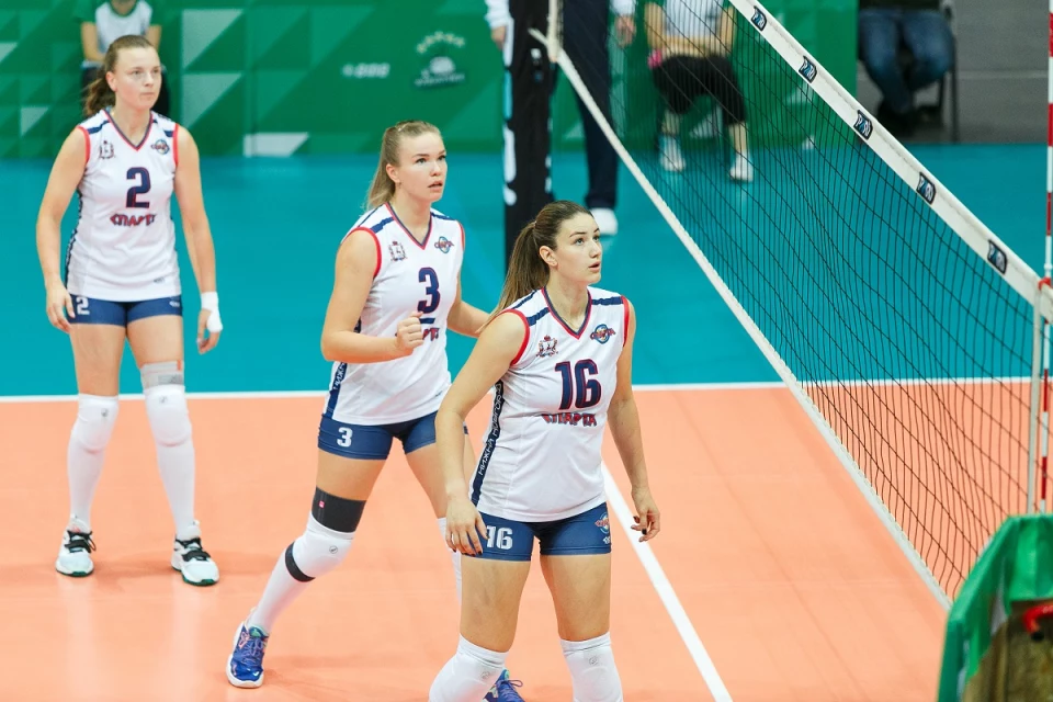 «Уралочка-НТМК» одержала волнительную победу на старте чемпионата
