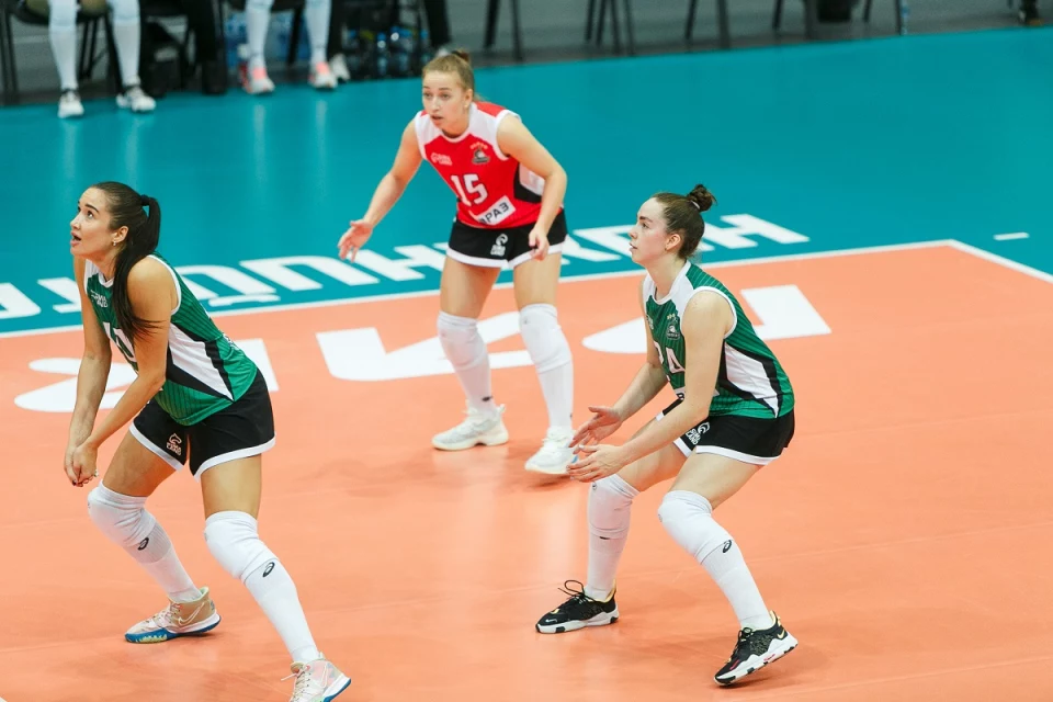 «Уралочка-НТМК» одержала волнительную победу на старте чемпионата