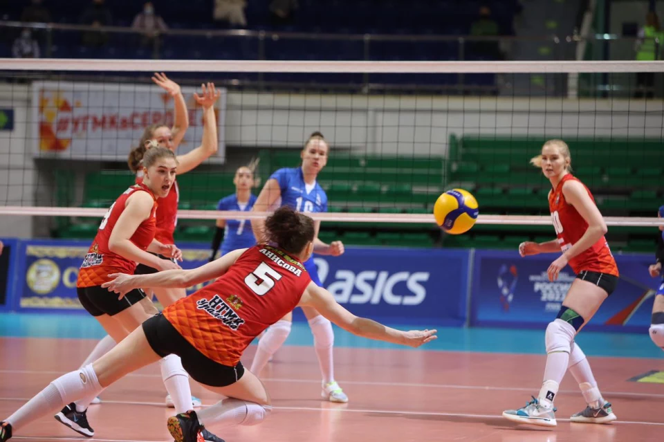 Чемпионат России: Уралочка-НТМК — Динамо-Метар